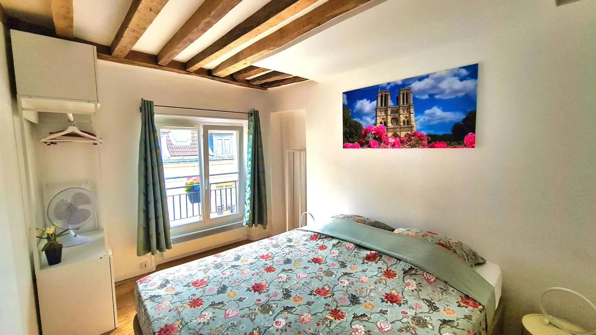 Apartment Casalionelparis : Your Home In The Heart Of Paris France